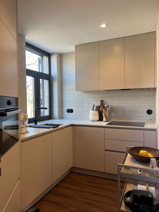 Moradia terrea V1 independente com terraco e garagem