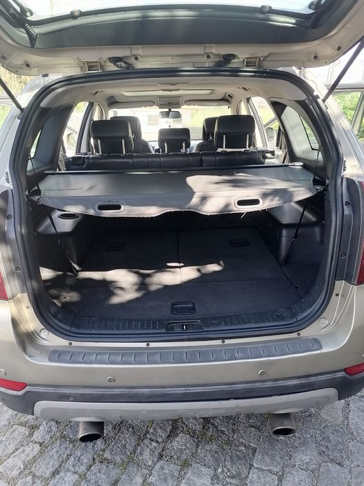 Chevrolet Captiva à venda – Espaçoso, confortável e pronto a circular!