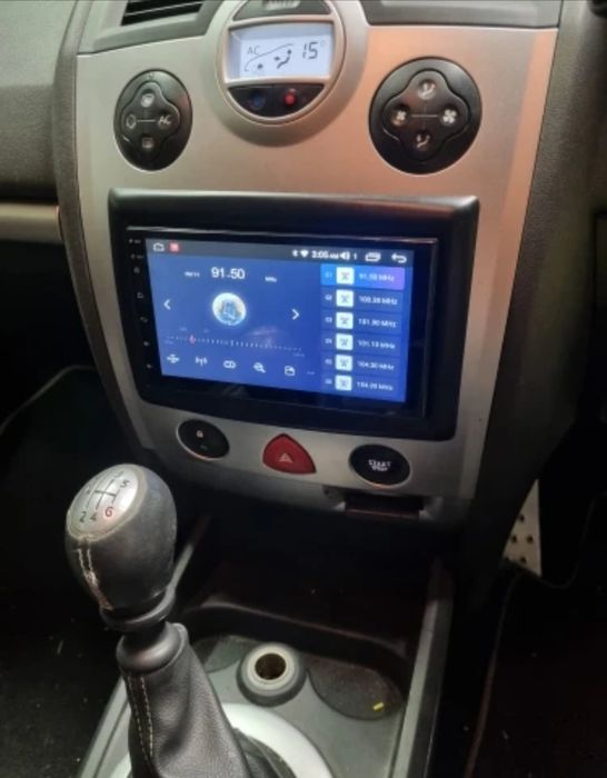 Rádio 2 DIN Renault Megane 2 + Android + 4 + 32 GB + Carplay + GPS