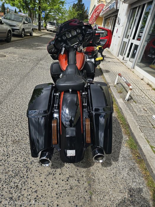 Harley davidson street glide cvo 2017