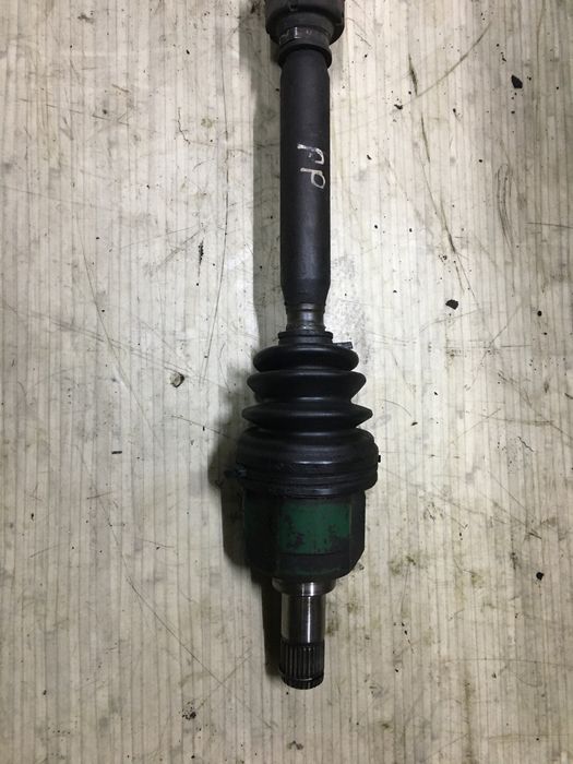 Полуось привід піввісь Mitsubishi Lancer 1.6 2.0 БЕНЗИН (2000-2009 р)