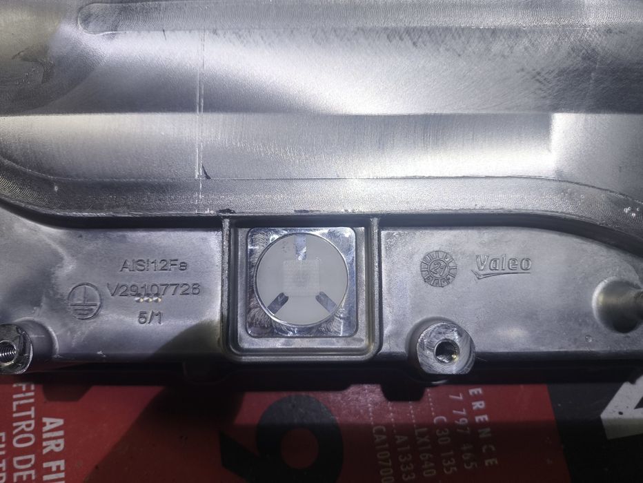 Ładowarka konwerter Volvo XC90 XC60  322  i 99962