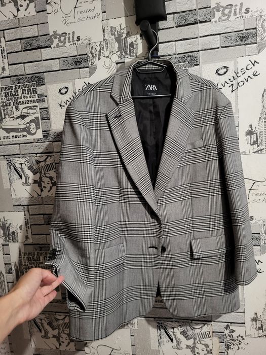 Оверсайз піджак в клітинку з розрізами Zara