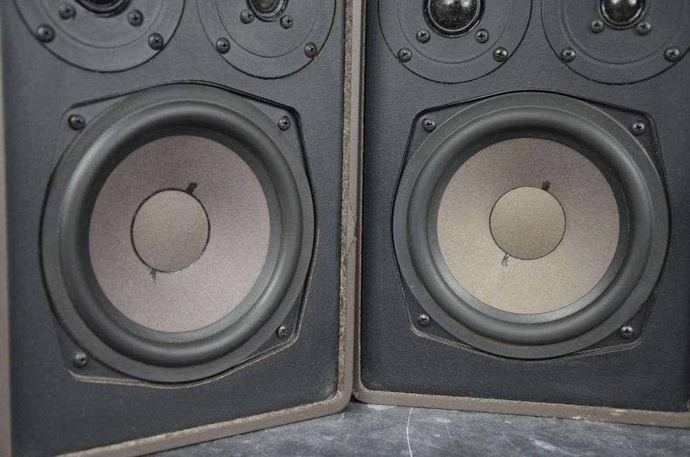 CANTON FONUM 30 Kolumny Trójdrożne Kolumny Stereo.