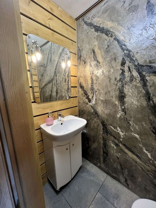 Wynajmę stanowisko w salonie kosmetyczno-fryzjerskim