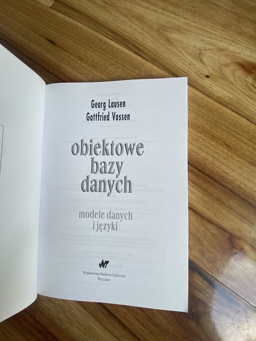 Obiektowe bazy danych. Lausen Georg, Gottfried Vossen