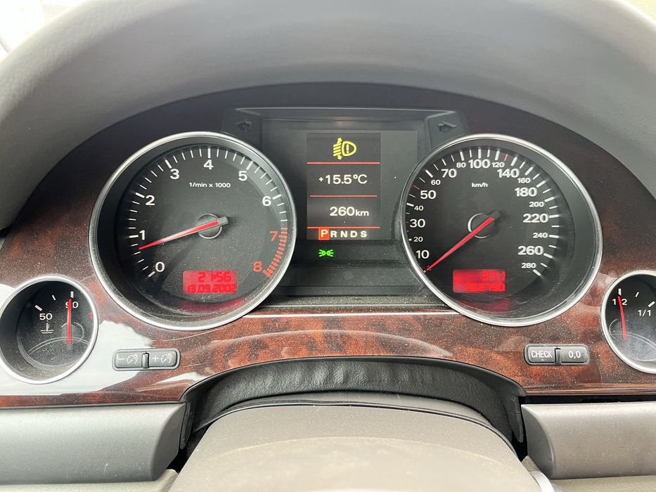 Audi A8 D3 4.2 B,G