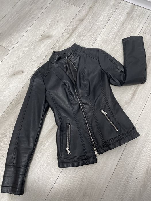 Продам шкіряну куртку