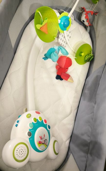 Chicco Baby Hug 4w1 + karuzele gratis