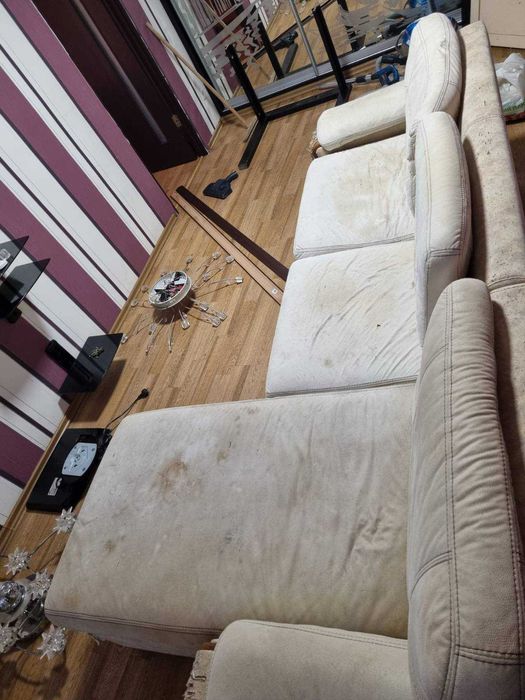 Диван угловой  б/у.