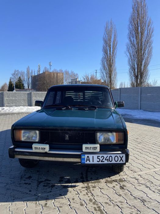 Продам ваз 2105.