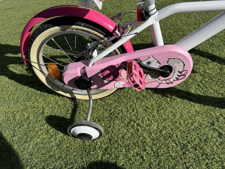 Bicicleta de crianca menina.