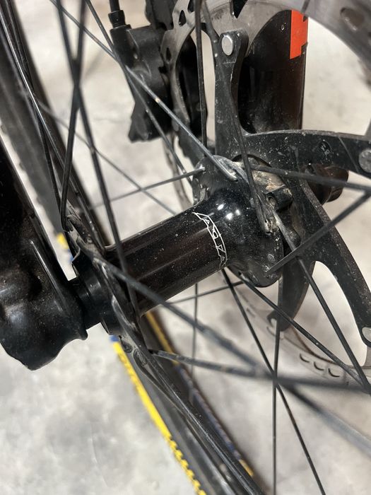 Bicicleta banshee rune mullet