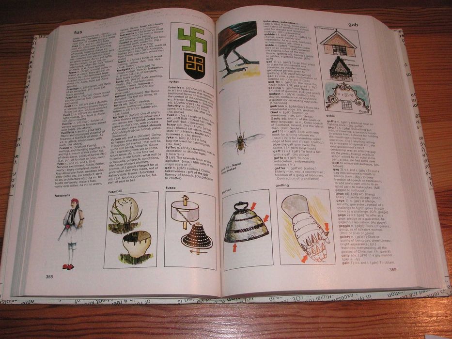 Purnell´s Family Dictionary ( in colour ) - Inglês