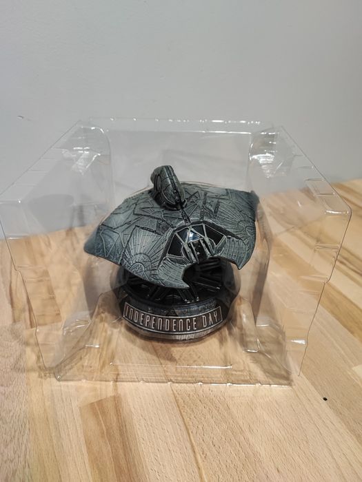 Figurka INDEPENDENCE DAY: Alien Attacker Ship Replica