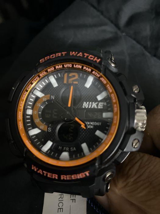 Relógio cronografo Nike ,world timer,wr 50 m ,novo