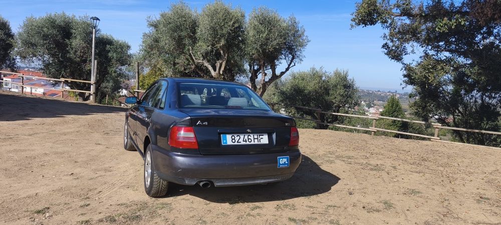 Audi A4 B5 1.6i 100cv GPL — photo 3