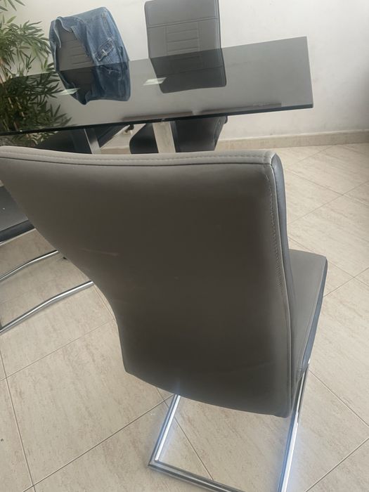 Mesa conforama+ 4 cadeiras