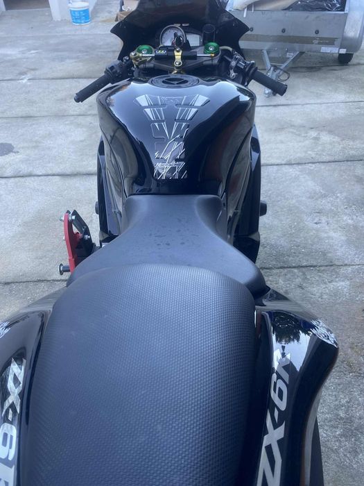 Kawasaki ninja zx6-r aceito retomas