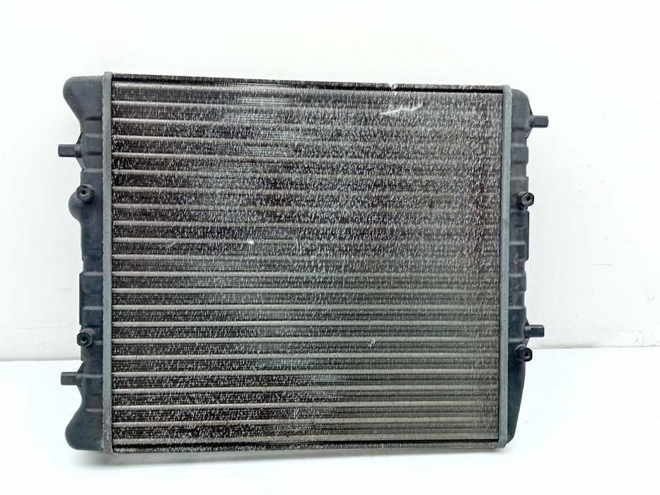 Radiador de água VOLKSWAGEN Fox (5Z1, 5Z3, 5Z4)