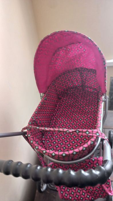 Каляска для ляльки