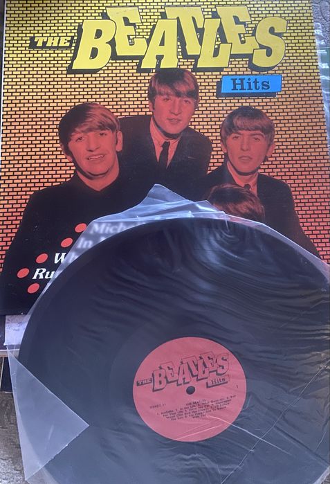 Виниловая пластинка-The Beatles Hits