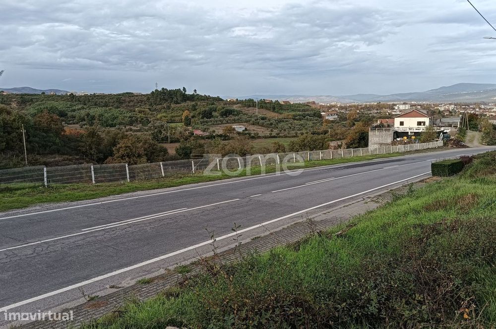 Lote de terreno para construção