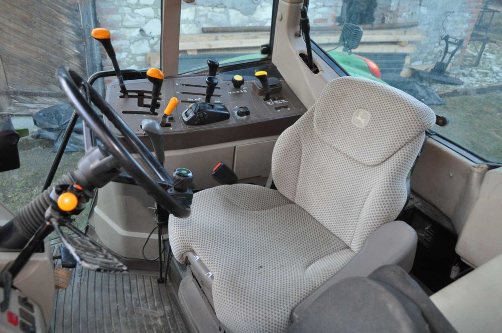 John Deere6320/05R,