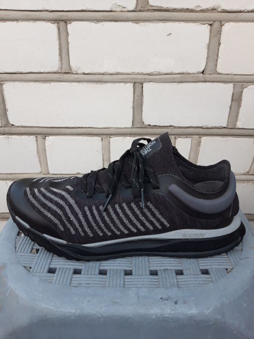 The North Face крассовки оригинальные  раз 41-41.5
