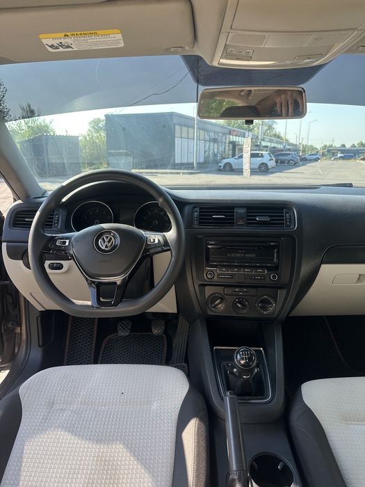 Продам Volkswagen jetta 6 рестайлинг 2014 год