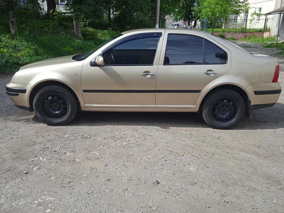 Bora de 09/1998 au 11/2007 Spoiler de pare choc avant VW BORA KRUCK
