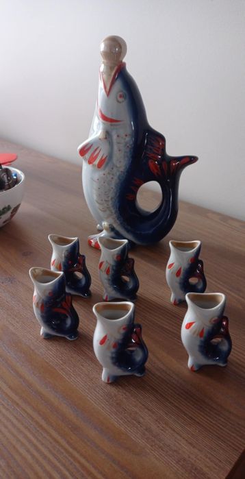 Karafka  z kieliszkami