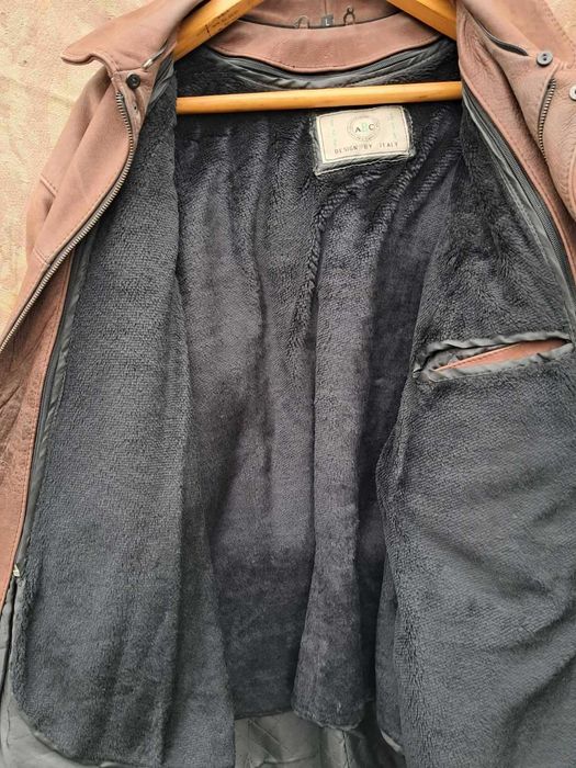 Шкіряна  чоловіча куртка на хутрянім підкладі