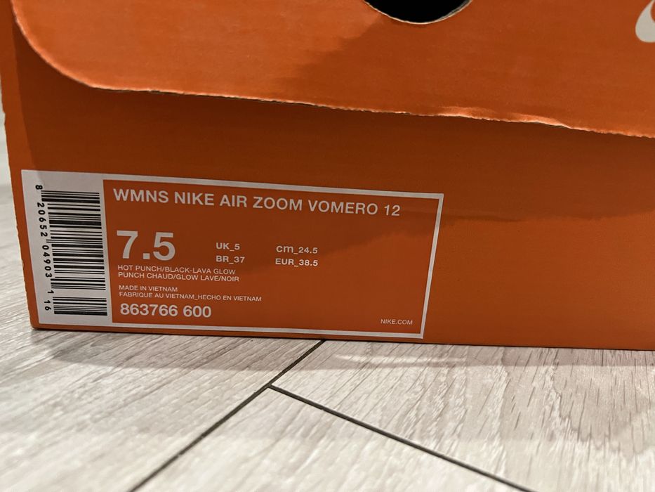 Damskie buty biegowe 38,5 Nike Air Zoom Vomero 12