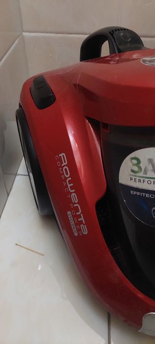 Aspirador Rowenta a funcionar para pecas