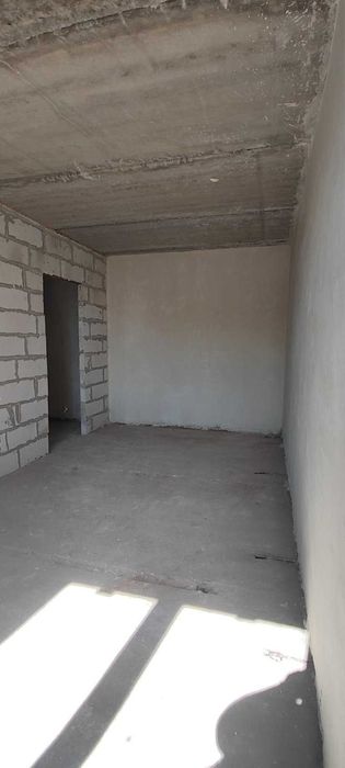 Продаж 1к квартири 39.9 кв. м на вул. Нижня Берегова 1Б