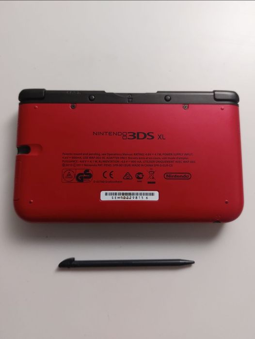 Nintendo 3DS XL Vermelha