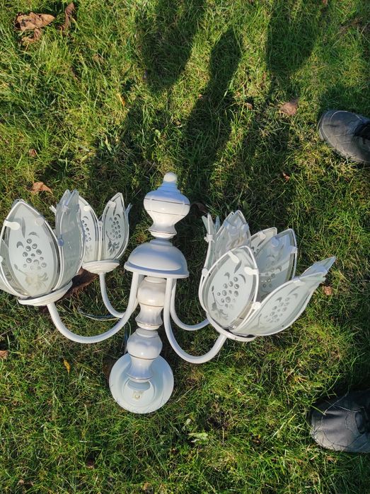 Zyrandol szklany porcelana