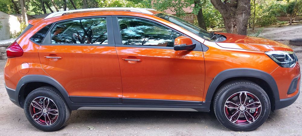 Продам автомобиль CHERY TIGGO 2