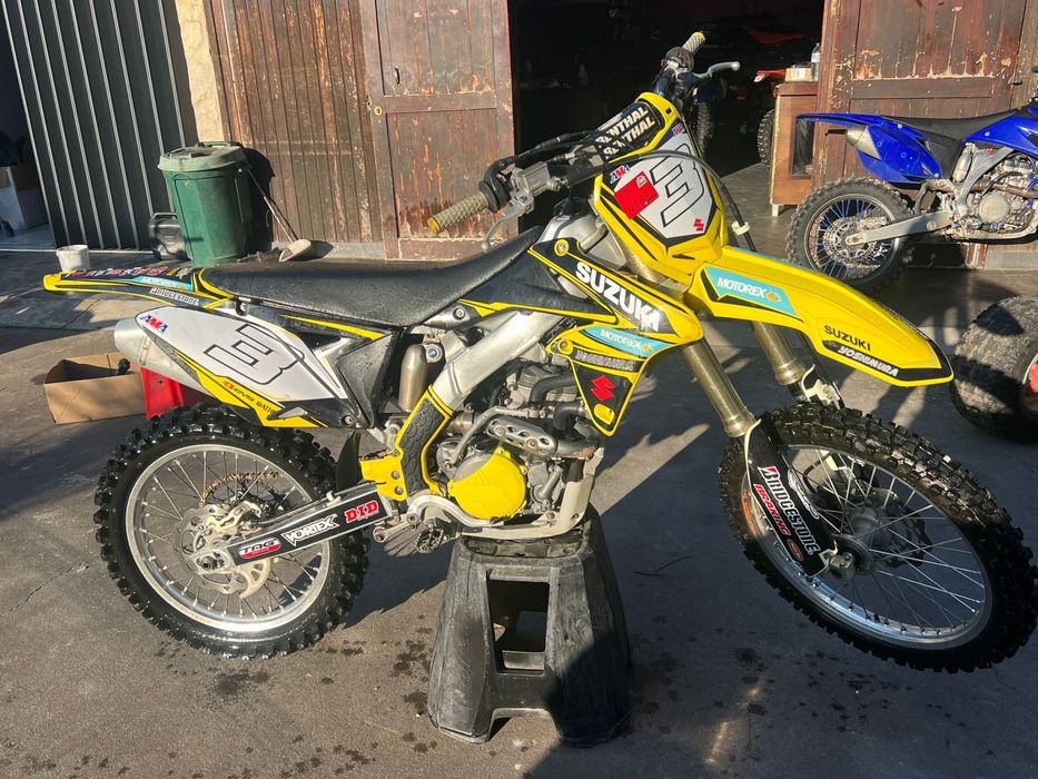 Suzuki RMZ 250cc de injeção