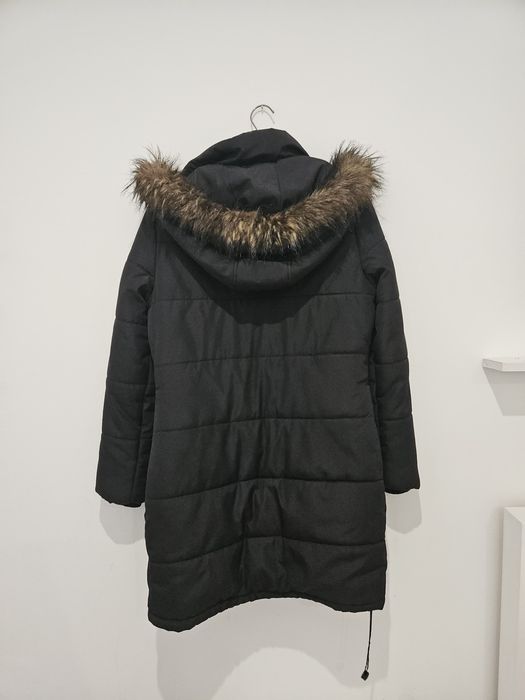 Parka com capuz preta