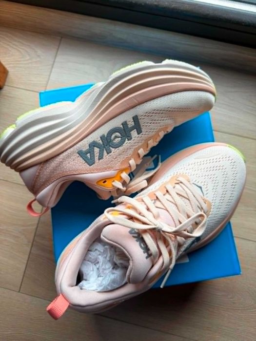 Hoka Bondi 8 (1127952 / CMV)
