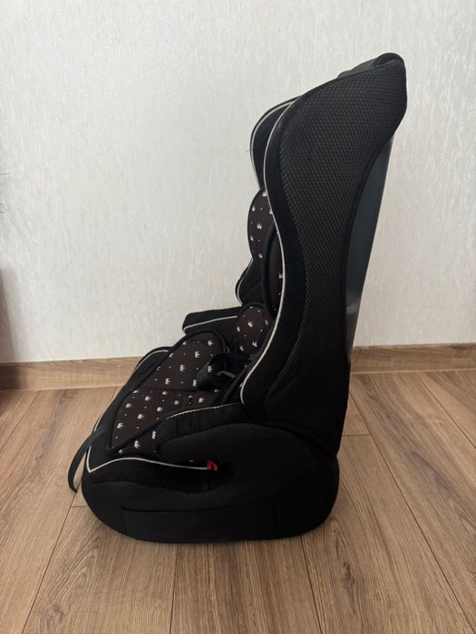 Дитяче автокрісло 9-36 kg + бустер