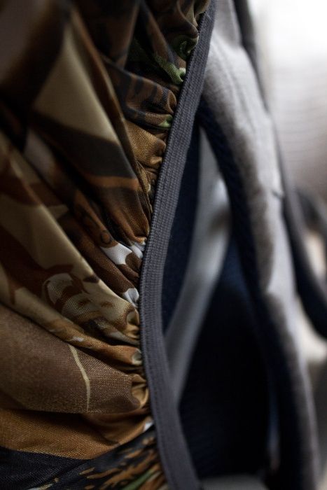 Capa de mochila impermeável à prova de agua militar reversível