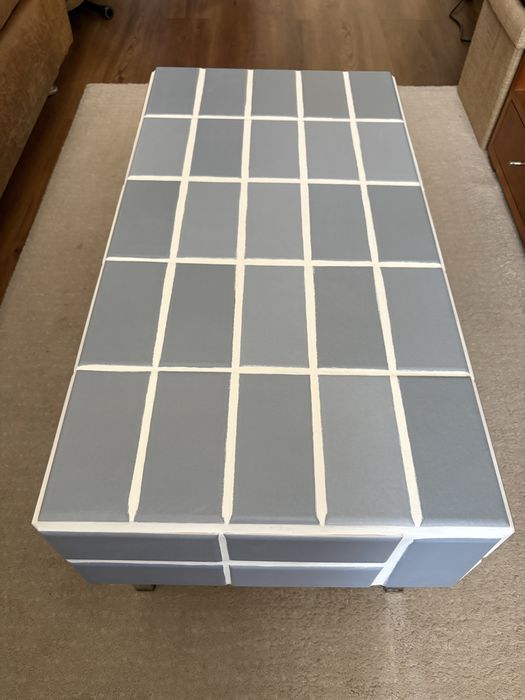 Mesa de Centro em azulejo azul claro