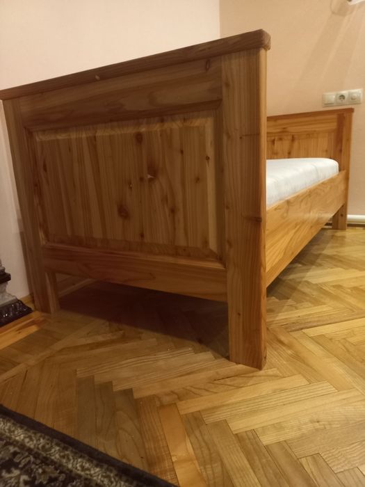 Продам деревяне дитяче ліжко