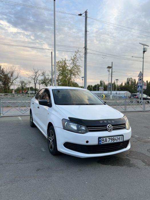VW Polo продам  2013