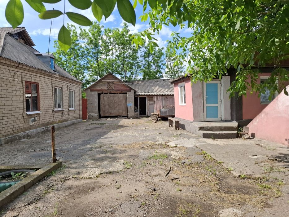 БУДИНОК 10/11 в селі Кам'яний Міст