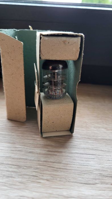 lampy elektronowe 6ż9p i 6ż9p-e NOS