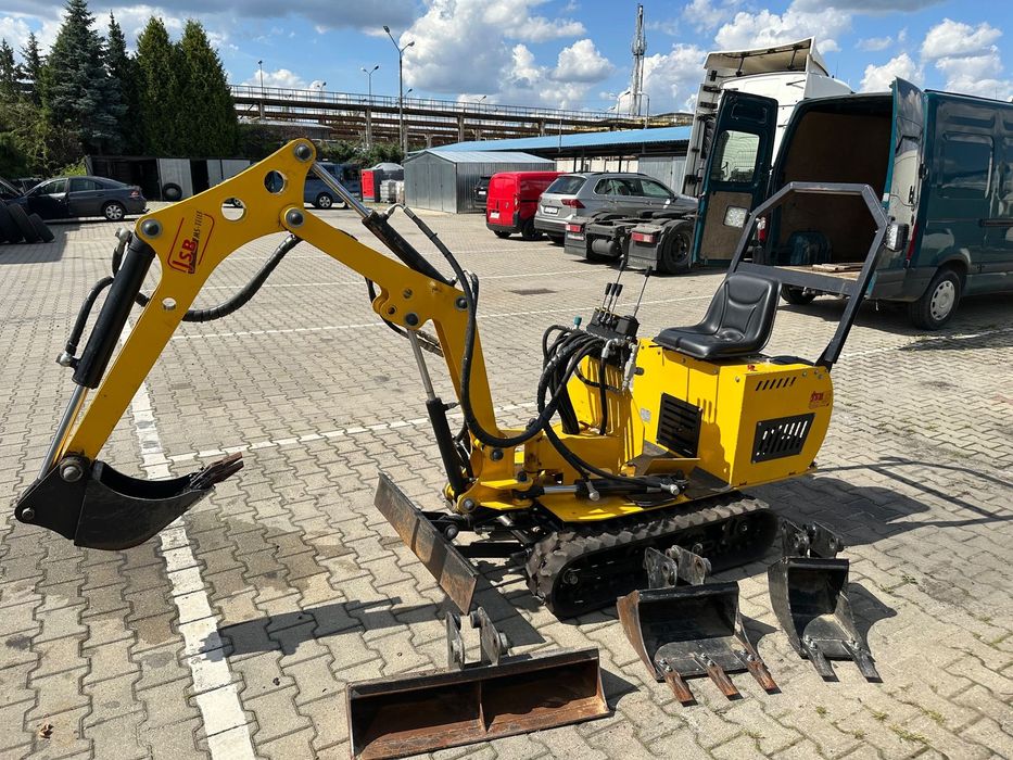 JCB Minikoparka JSB MSTE 113 | 2021 | 620 kg | 9,5 KM  Minikoparka JSB MSTE 113 | 2021 | 620 kg | 9,5 KM